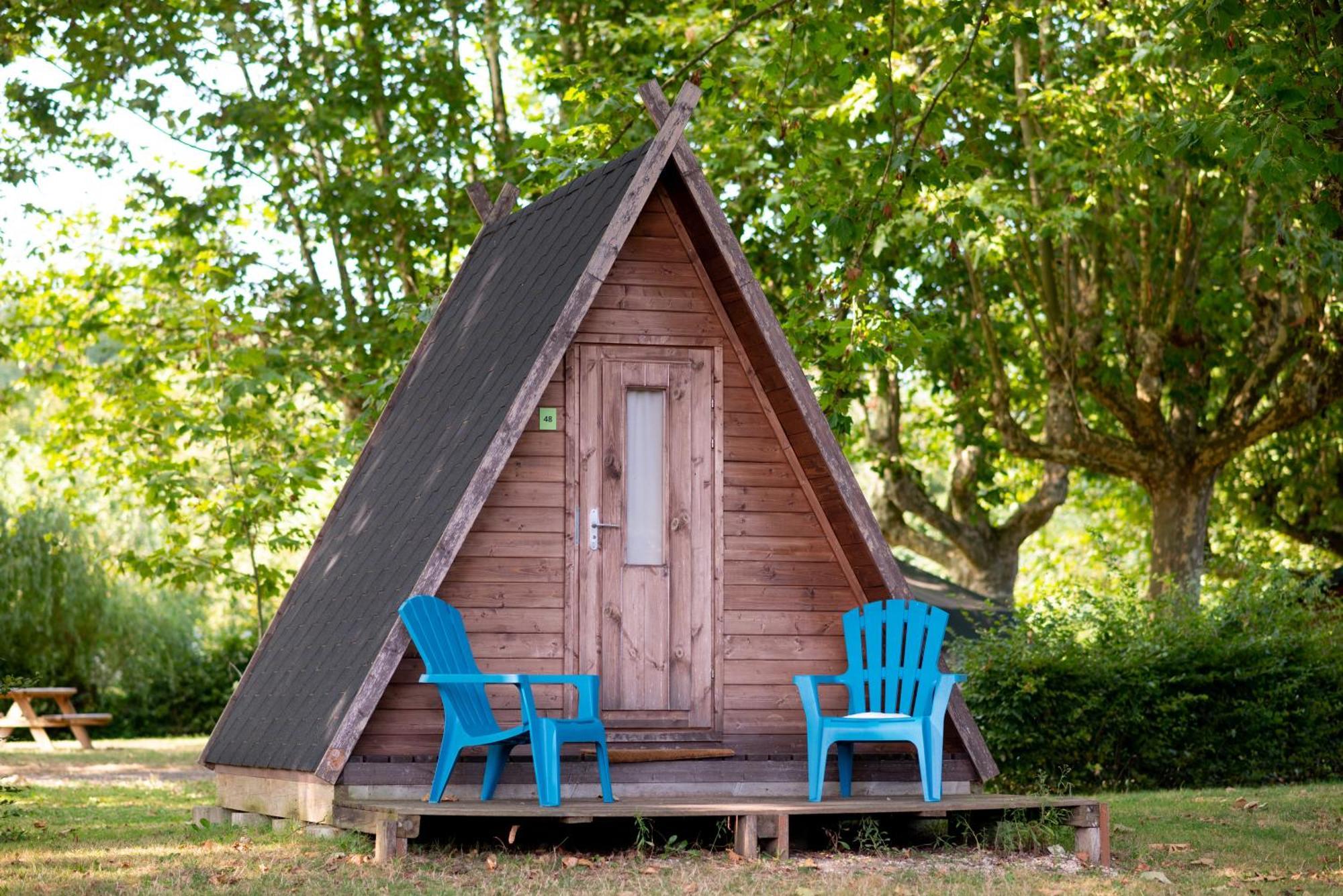 Camping De Thoissey *** Екстериор снимка